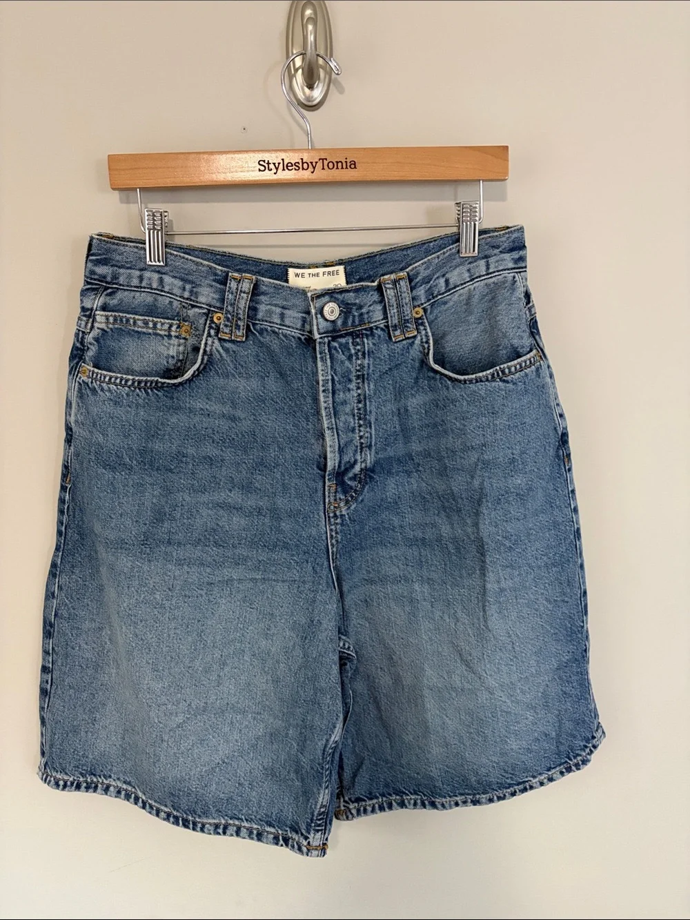 Free People We The Free Montana Shorts Mid Rise Relaxed Fit Jean Short Sz 30 NEW